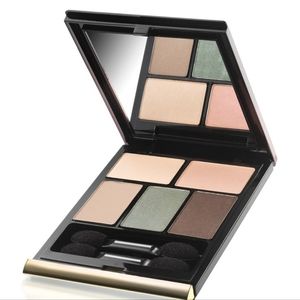 Eyeshadow Featherlights Palette